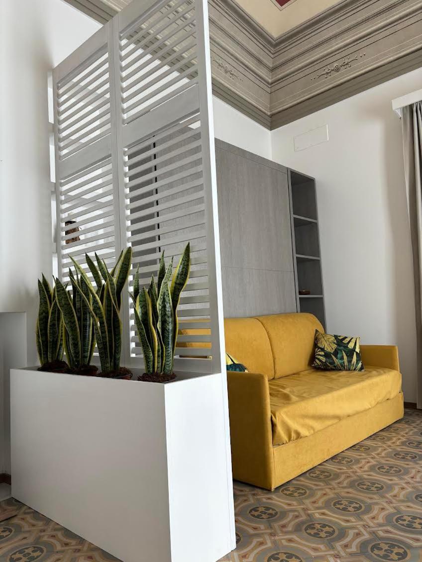 Villa Di Giorgi Apartments Center 切法卢 外观 照片