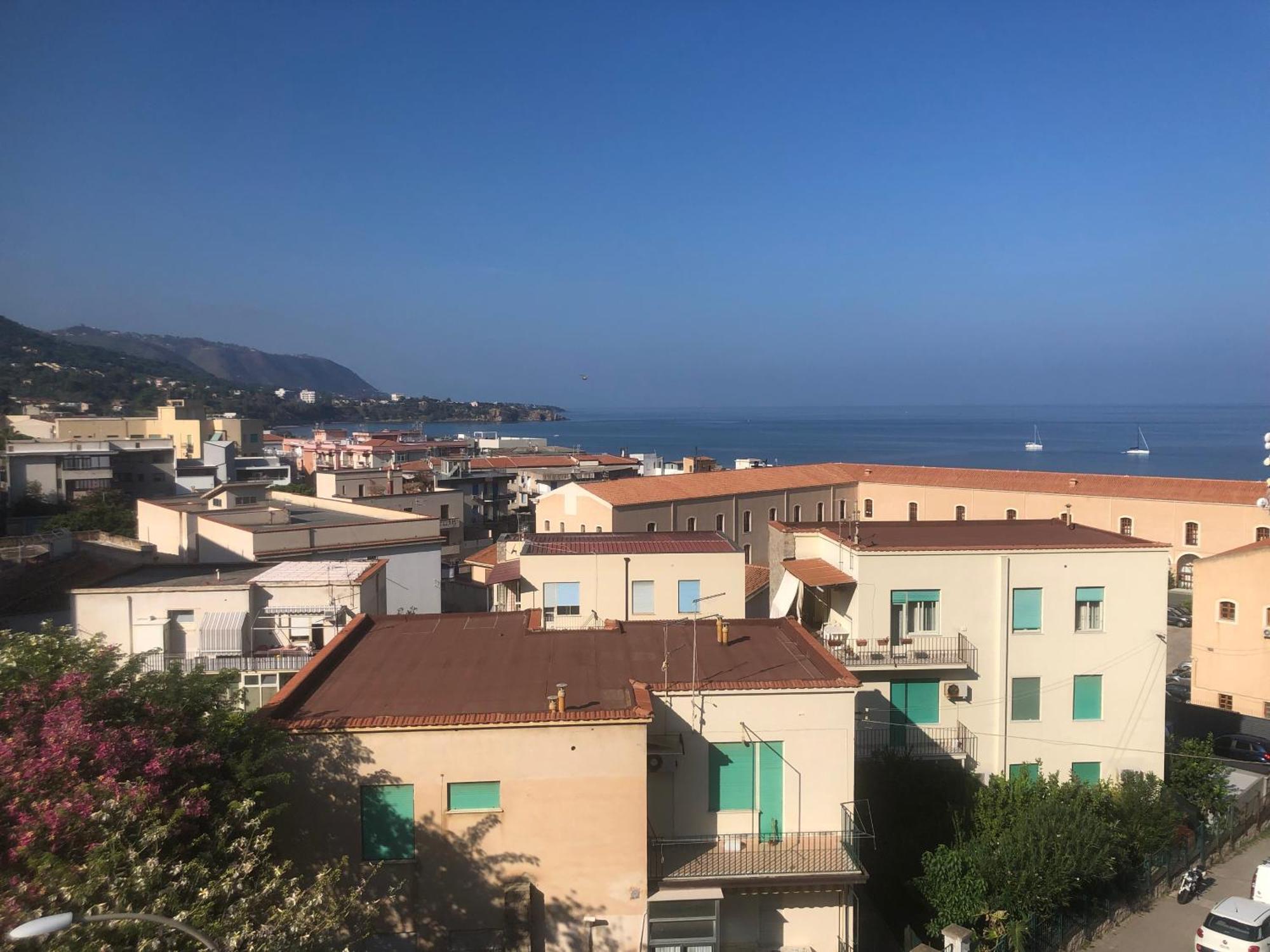 Villa Di Giorgi Apartments Center 切法卢 外观 照片