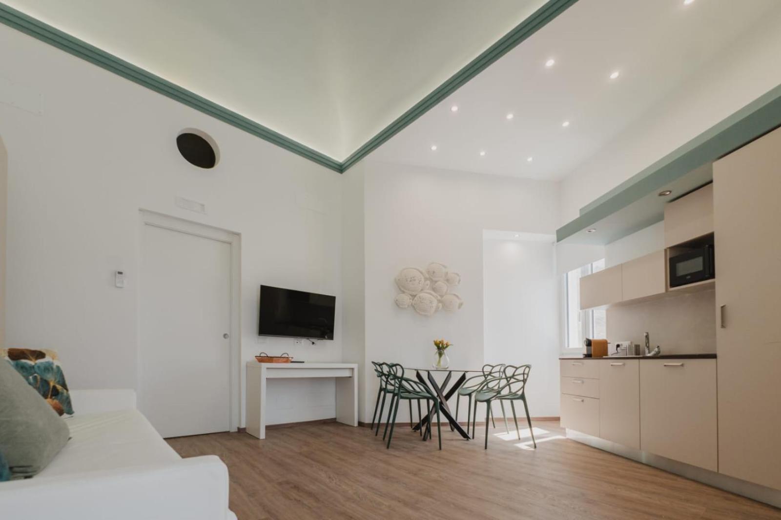 Villa Di Giorgi Apartments Center 切法卢 外观 照片