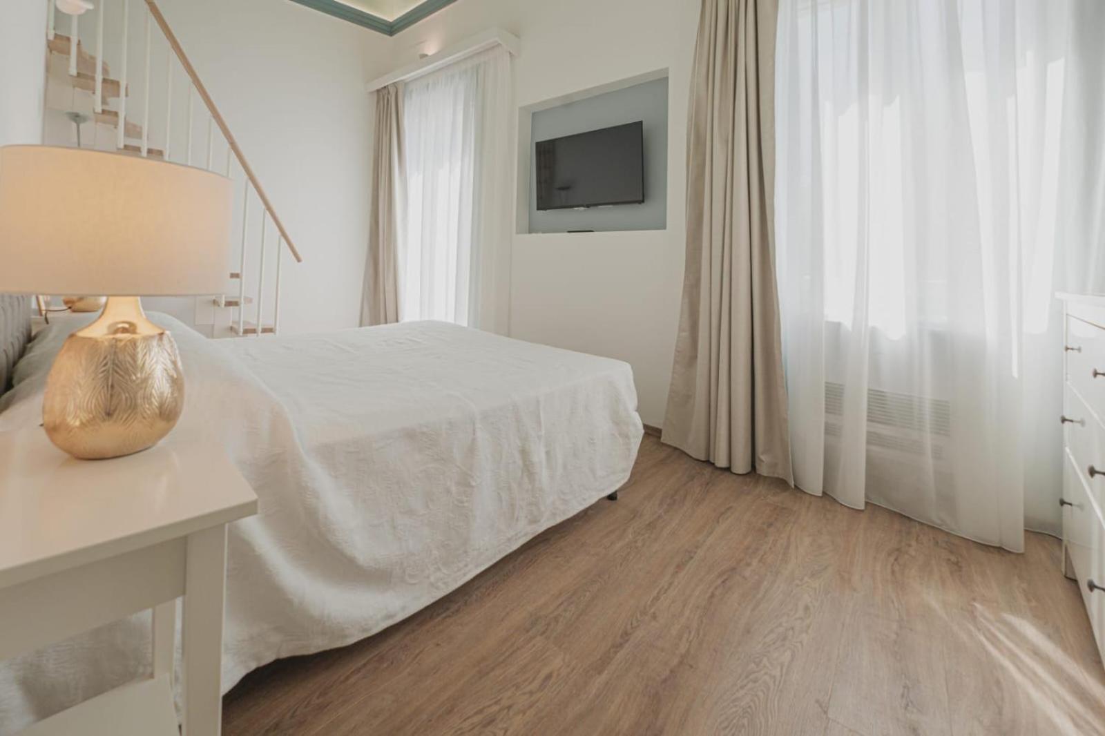 Villa Di Giorgi Apartments Center 切法卢 外观 照片